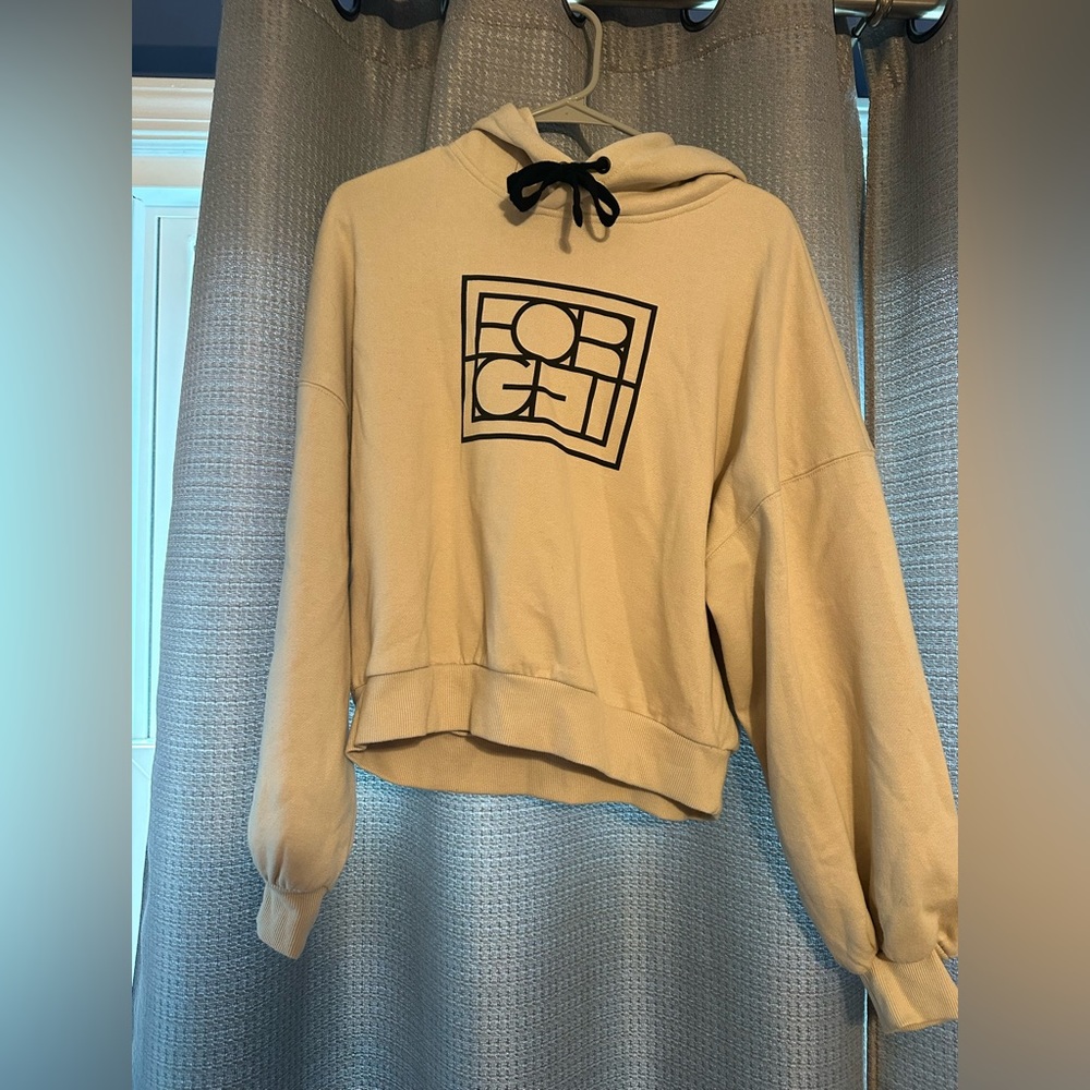 Tan graphic hoodie cropped